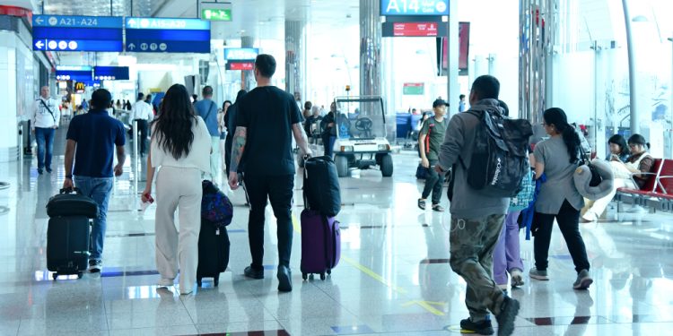 Dubai Havalimanı’nda uçuşlar normale döndü