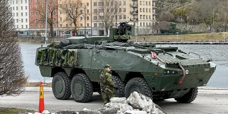 NATO’nun yeni üyesinden asker gönderme kararı