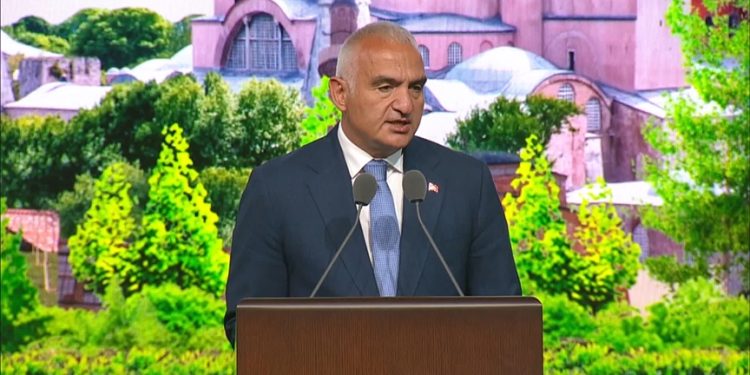 Bakan Ersoy: 22 yılda 5 bin 450 eseri restore ettik