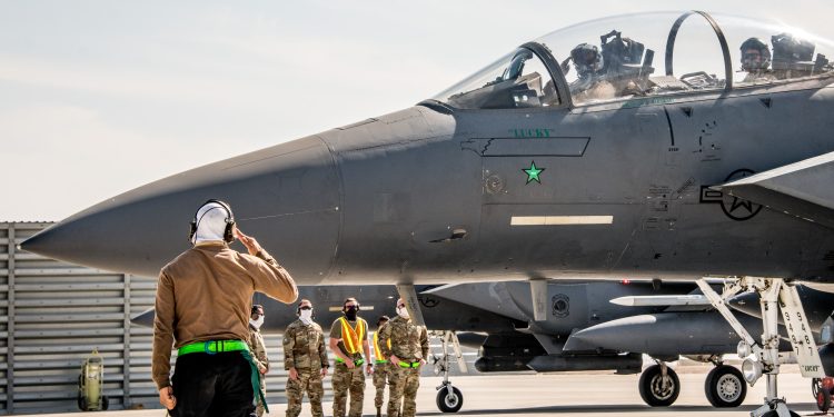 BAE’nin ‘hayır’ı ABD savaş uçaklarını Katar’a taşıdı