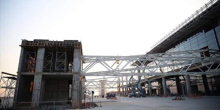 Bitmeyen Çukurova Havalimanı!