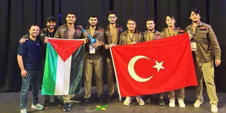 İTÜ, ABD’de düzenlenen roket yarışmasında şampiyon oldu