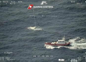 Akdeniz’de göçmen faciası: 50 kayıp