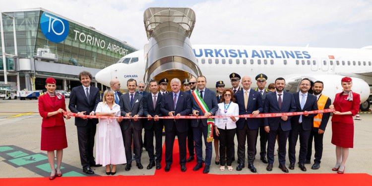 THY, İtalya’nın Torino şehrine uçmaya başladı