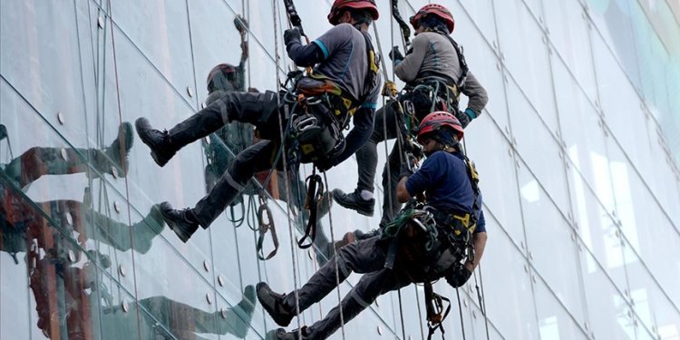 İstanbul Havalimanı’nda tırmanış ekibi iş başında!