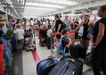 Antalya Havalimanı’nda uçak ve yolcu rekoru kırıldı