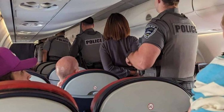 FAA, 43 kural dışı yolcuyu FBI’a yönlendirildi