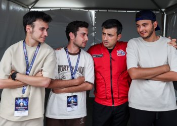 Selçuk Bayraktar’dan TEKNOFEST yarışmacılarına ziyaret