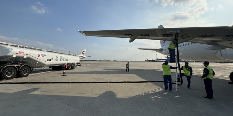 C919 SAF’lı ilk ticari uçuşunu gerçekleştirdi