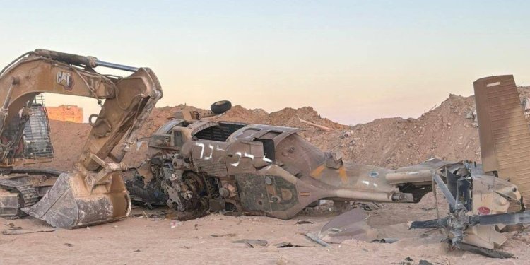 İsrail’e ait helikopter düştü: 2 ölü