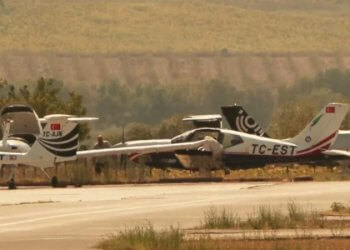 Pilotaj öğrencisi inişte pistten çıktı