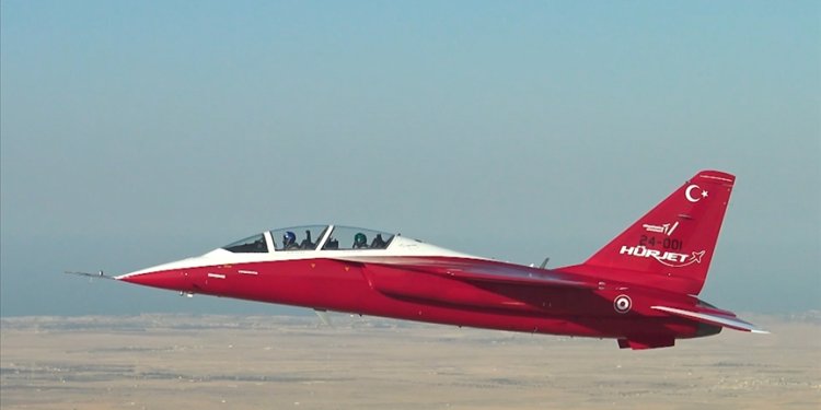 Jet eğitim uçağı HÜRJET Mısır semalarına ulaştı