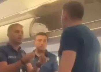 “10 fabrikam var” diyen olaylı THY yolcusu tutuklandı