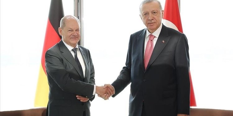 Scholz’un Türkiye ziyaretinde Eurofighter masada