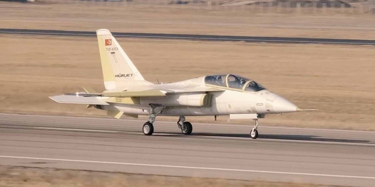 HÜRJET’ten gökyüzüne ikinci imza: Şehitlerin anısına yükseldi!