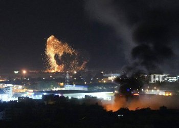 İsrail’in Beyrut saldırısında havalimanı hasar aldı