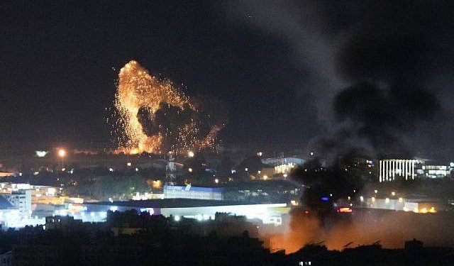 İsrail’in Beyrut saldırısında havalimanı hasar aldı