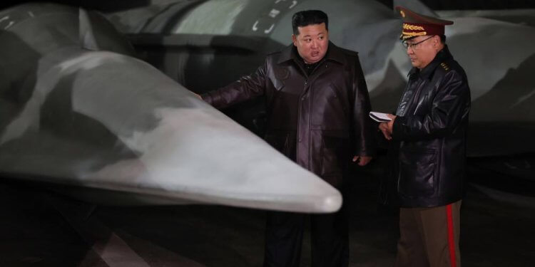 Kuzey Kore, tarihinin en uzun füze fırlatmasını gerçekleştirdi!