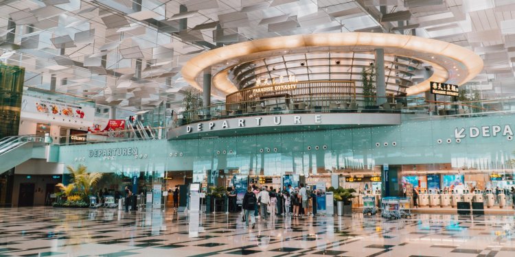 Changi Havalimanı 6 yılda 2,2 milyar dolarlık yatırım yapacak