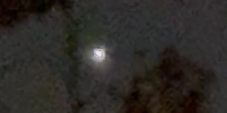 Beyaz Saray, gökyüzünde görülen “gizemli cisimleri” açıkladı