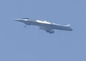 Çin’in 6. nesil savaş uçağı ilk kez gökyüzünde!