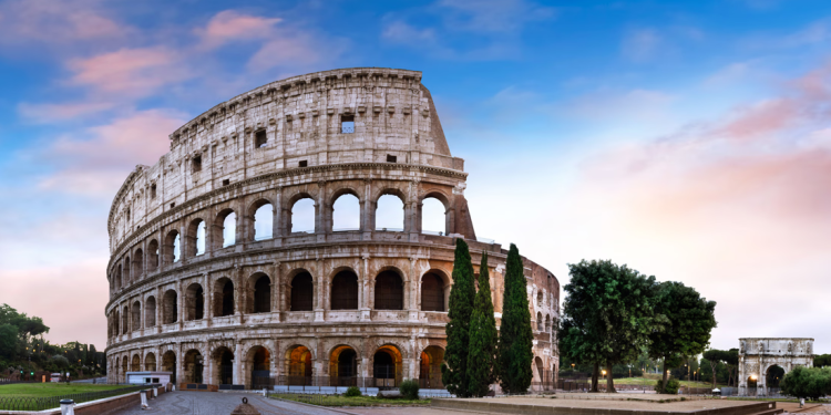 Cathay Pacific bu yaz Roma’ya geri dönüyor