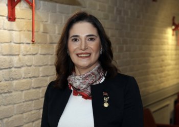 Ses hızını aşan ilk Türk kadın pilot: Hürriyet Munanoğlu’nun hikayesi