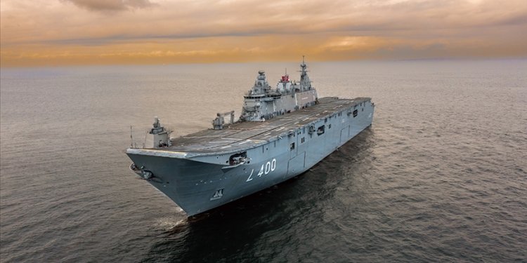 Çin basını: Türkiye, çift “uçak gemisi” kulübüne giriyor