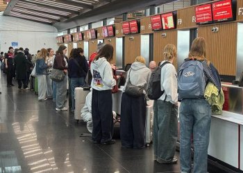İstanbul’daki havalimanlarında bayram tatili yoğunluğu başladı