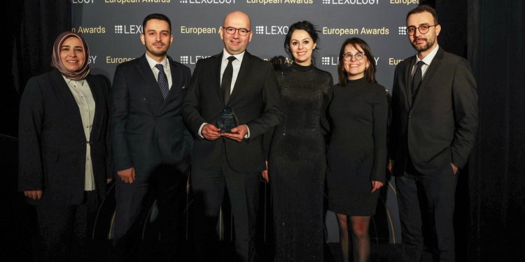 THY’ye Avrupa’nın “En İyi Hukuk Ekibi” ödülü