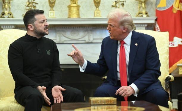 Trump, Zelenskiy ile gerginlik sonrası askeri yardımı kesti