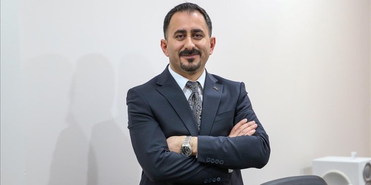 THY uçağından indi, havalimanında hayat kurtardı