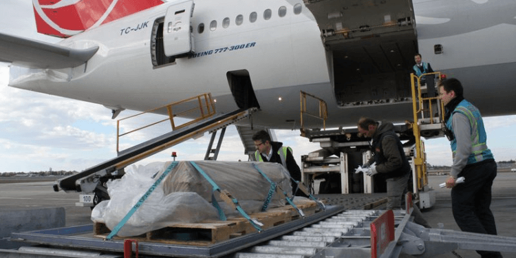 Cenazeler uçakta nasıl taşınıyor?