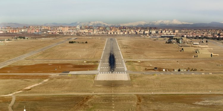 Diyarbakır Havalimanı’nda pist onarıldı, uçuşlar başladı
