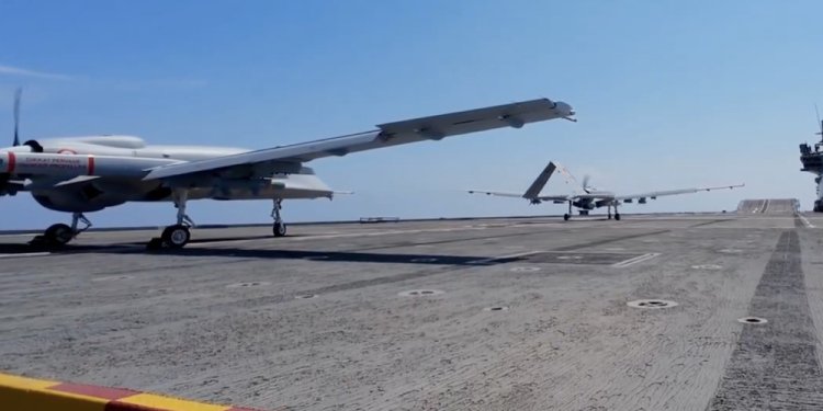 Bayraktar TB3’lerden peş peşe salvo atışı!