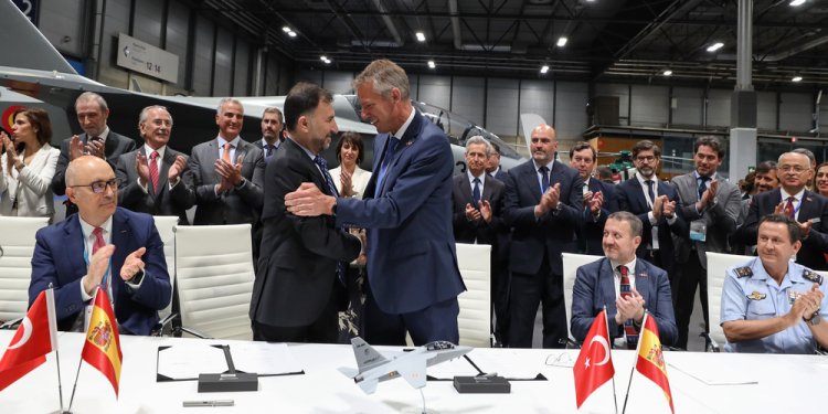 TUSAŞ’tan HÜRJET için İspanya’da tarihi imza…