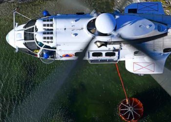 Yunanistan, yangın söndürme helikopterini seçti