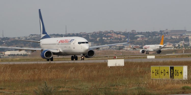 AJet ve Pegasus bölgeye seferlerini iptal etti