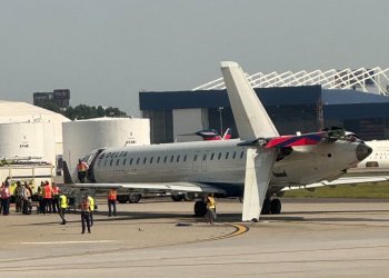 Delta B757 Atlanta’da kanat çarpışması yaşadı
