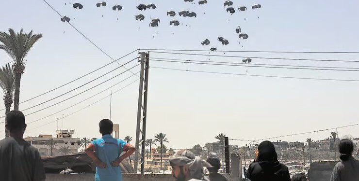 Fransa, Gazze’ye 40 ton yardımı havadan bıraktı