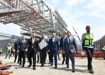 Haluk Görgün, Sabiha Gökçen’de yeni terminali inceledi