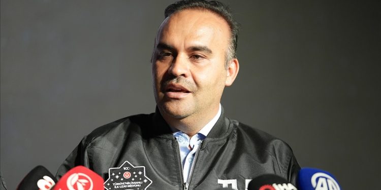 “Türkiye 2027’de Ay’a bayrağını taşıyacak”