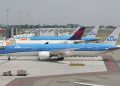 KLM’den 100 uçuşluk iptal