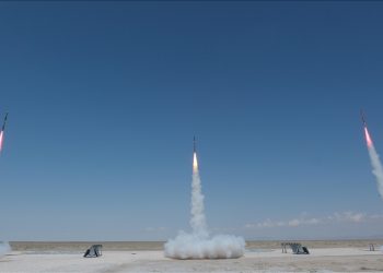 TEKNOFEST’te üç roket aynı anda ateşlendi