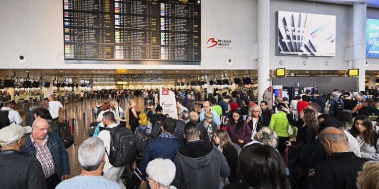 Brüksel Havalimanı’nda 14 Ekim uçuşları iptal