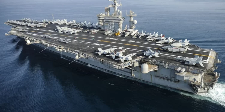 ABD uçak gemisinde 1 saatte iki kaza