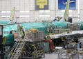 Boeing, Ekim’de 737 MAX üretimini artırmayı planlıyor