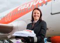 easyJet, emekli mürettebat üniformalarını bağışlıyor