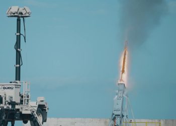 GÖKSUR, hava savunma denemesinde hedefi 12’den vurdu