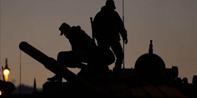 Kısıtlamalara rağmen Almanya’dan İsrail’e silah onayı